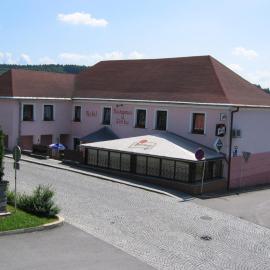 Hotel U Jiřího，位于洪波莱茨的酒店