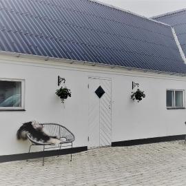 Ferielejlighed i landlige omgivelser，位于厄斯泰兹的酒店