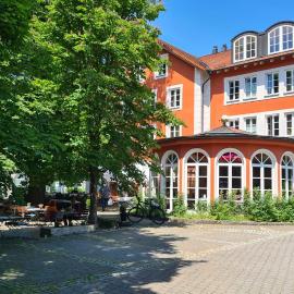Hotel Königin Olga，位于埃尔万根的酒店