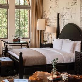 The Lodge at St Edward Park，位于Kenmore的酒店