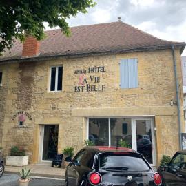 Maison d'Hôte la Vie Est Belle，位于Lalinde的酒店