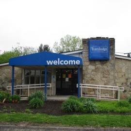 Travelodge by Wyndham Lansing，位于兰辛的酒店