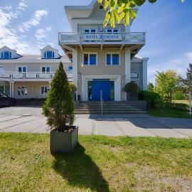 Meeressterne Hotel Residenz in Heringsdorf，位于黑灵斯多夫的酒店