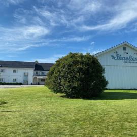 Skaslien Hotel & Guesthouse，位于Kirkenær的酒店