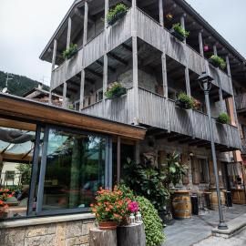 Marangon Suites，位于苏特廖的酒店
