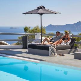 Mr and Mrs White Oia - Santorini，位于伊亚的酒店