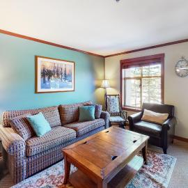 Powderhorn Lodge 214 Perfect Solitude Escape，位于索利图德的酒店