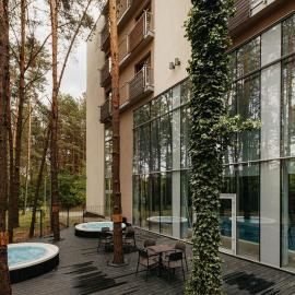 Hotel Uroczysko，位于Cedzyna的酒店