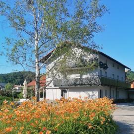 Apartments & rooms Saša，位于博德森特克的酒店