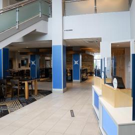 Holiday Inn Express & Suites - Aurora Medical Campus by IHG，位于奥罗拉的酒店