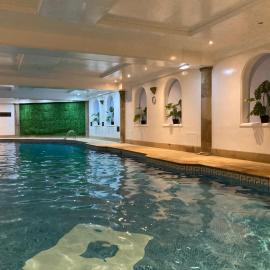Washington Central Hotel and Sleepwell Inn,位于沃金顿的酒店