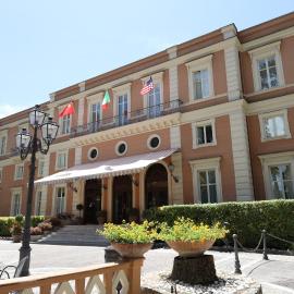 Grand Hotel Telese，位于泰莱塞的酒店