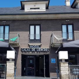 Calas De Liencres，位于林克勒斯的酒店