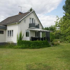 Björkholm - Villa in Målilla，位于马里拉的酒店