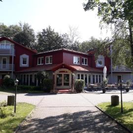 Hotel Rosengarten Leipzig-Naunhof,位于Naunhof的酒店