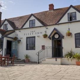 The Fleet Inn,位于图克斯伯里的酒店