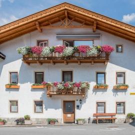Apartments Heidenberger Delle Scuole，位于科莱伊萨尔科的酒店