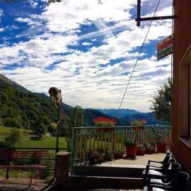 Locanda Belvedere Pey，位于Zerba的酒店