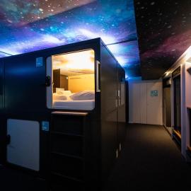 Capsule Hotel - Lucerne TheLAB，位于卢塞恩的酒店