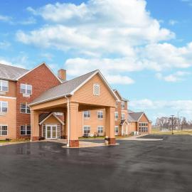 AmericInn by Wyndham Fulton Clinton,位于Fulton的酒店