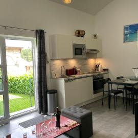 Loft exceptionnel à Wépion avec jacuzzi extérieur l été et cabine infrarouge，位于维皮昂的酒店