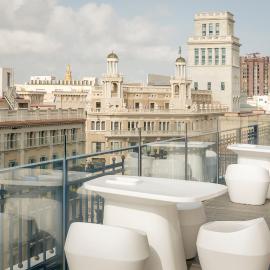 Dorma Plaza Catalunya，位于巴塞罗那的酒店