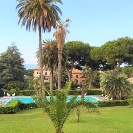 CasaViva - Beautiful Bilo with shared pool in Genova Nervi，位于热那亚的酒店