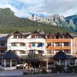 Hotel Alpen，位于安达洛的酒店