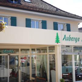 Auberge Aux Deux Sapins，位于蒙里谢的酒店