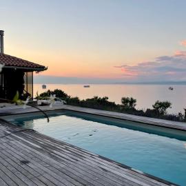 Villa The View，位于科佩尔的酒店