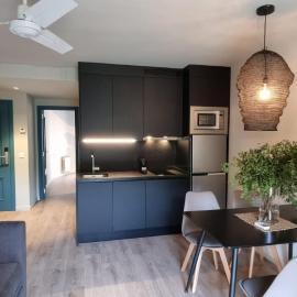 Apartamentos LCR Boutique, LCR Suites y LCR Los Valles，位于毕斯卡斯的酒店