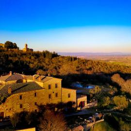 LaChiusa Tuscany，位于Montefollonico的酒店