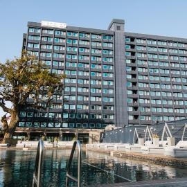 Hotel Legends，位于比洛克西的酒店