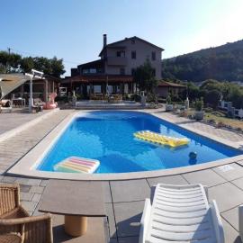 Casa Perla Holidays，位于Juraši的酒店