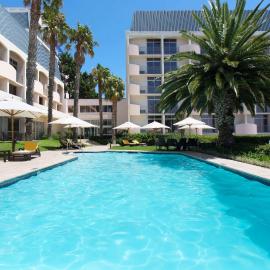 Garden Court Nelson Mandela Boulevard,位于开普敦的酒店