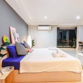 Ploen Ploen Residence，位于巴吞他尼的酒店
