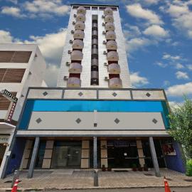 Vinds Plaza Hotel，位于Caratinga的酒店