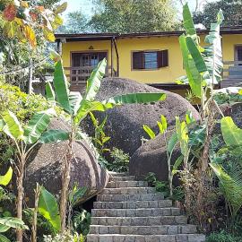 Flats Alto das Pedras，位于特林达德的酒店