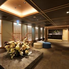 Cabin & Capsule Hotel J-SHIP Osaka Namba，位于大阪的酒店