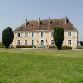 Château du Bourbet，位于Cherval的酒店