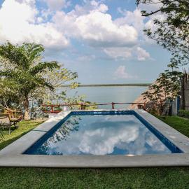 Seven Blue House Village & Lodge，位于巴卡拉尔的酒店