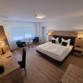 Hotel Zum Jägerhaus，位于弗雷登的酒店