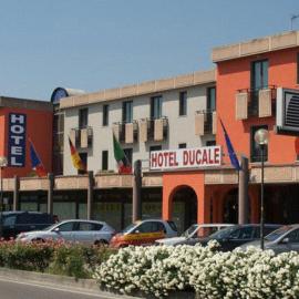 Hotel Residence Ducale,位于曼托瓦诺港的酒店