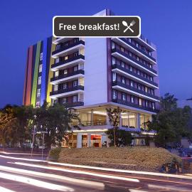 Amaris Hotel Embong Malang - Surabaya，位于泗水的酒店