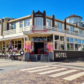Sonnevanck Wijk aan Zee，位于滨海韦克的酒店