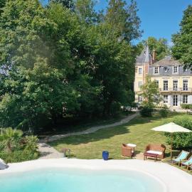 Château de Corcelle - Chambres et table d'hôtes，位于Châtenoy-le-Royal的酒店