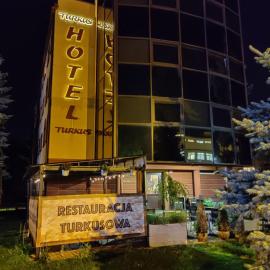 Hotel Turkus，位于雅罗斯瓦夫的酒店