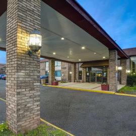 Travelodge by Wyndham Vernon CT,位于Vernon的酒店
