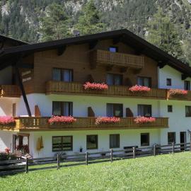 Gästehaus Panorama，位于比伯维尔的酒店