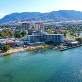 Penticton Lakeside Resort，位于彭蒂克顿的酒店